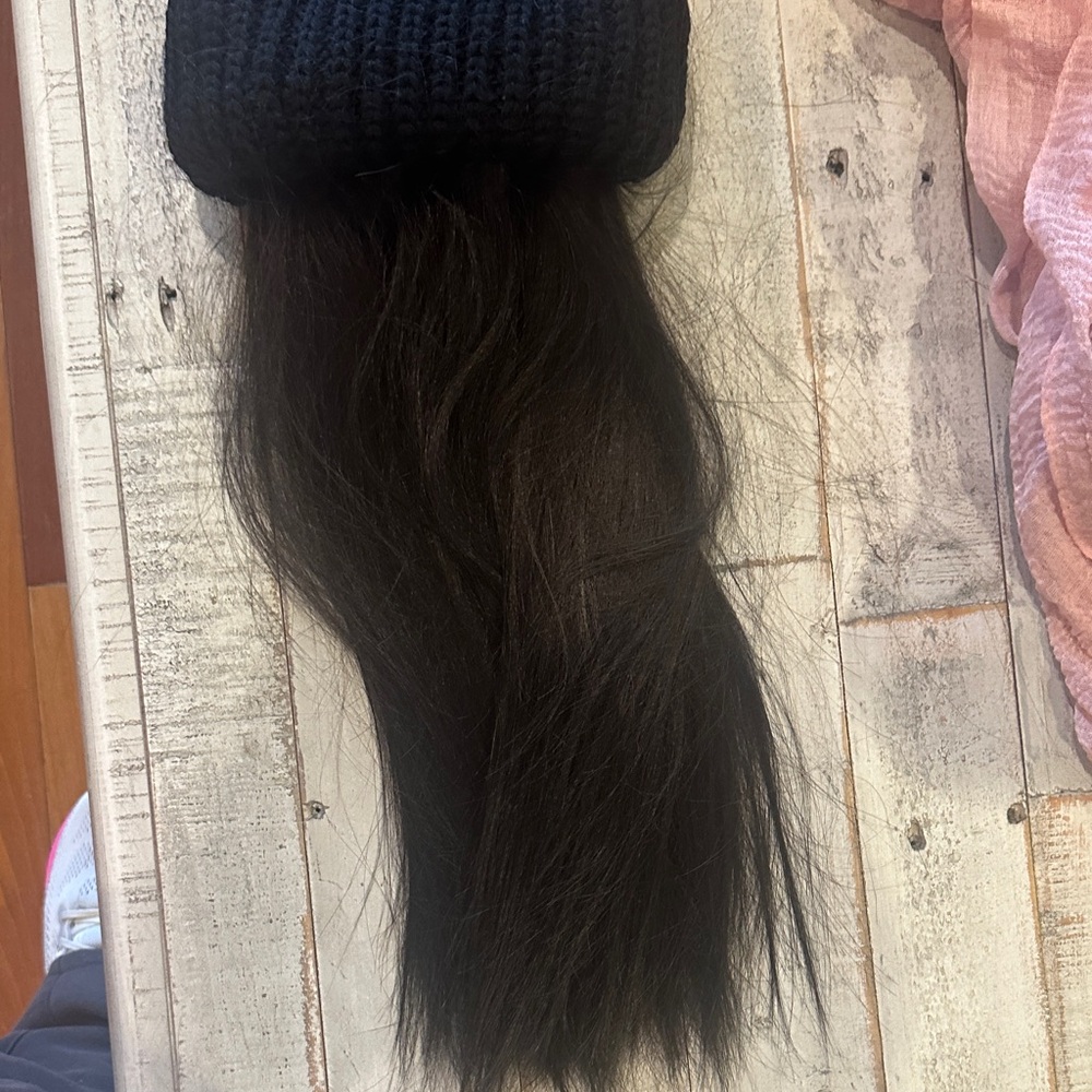 Chelsey Smith Black Knit Beanie with Black straight synthetic hair - Picture 6 of 6